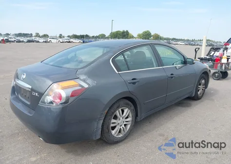 2010 Nissan Altima 2.5 S z USA, uszkodzony, nr VIN 1N4AL2AP3AN425080